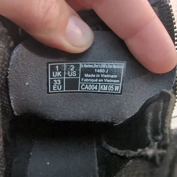 Dr. Martens 1460J Black Patent Leather Combat Boots – Youth Girls Size 2 - Picture 8 of 10